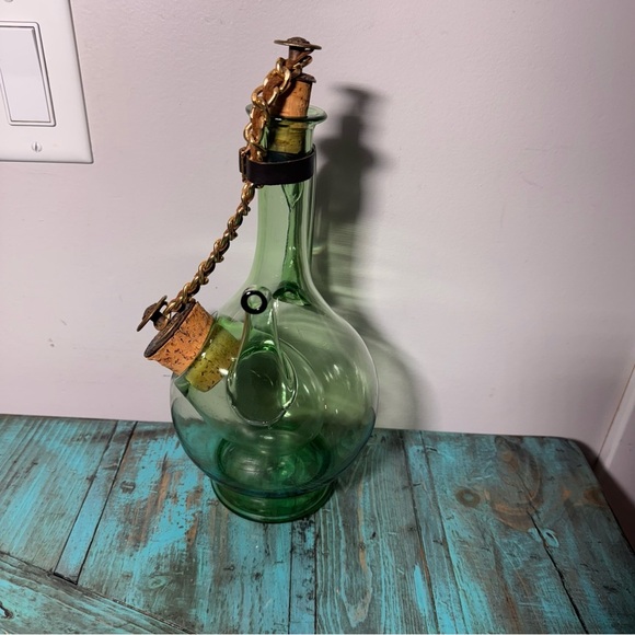 Vintage Large Hand Blown Green Glass Italian Wine Decanter with Ice Chamber - Picture 9 of 13